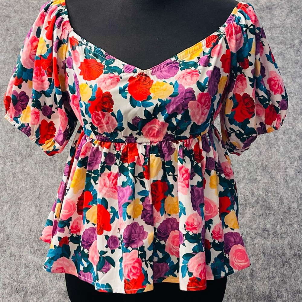 SHEIN White Floral Peplum Short Sleeve Top - Multicolor Roses